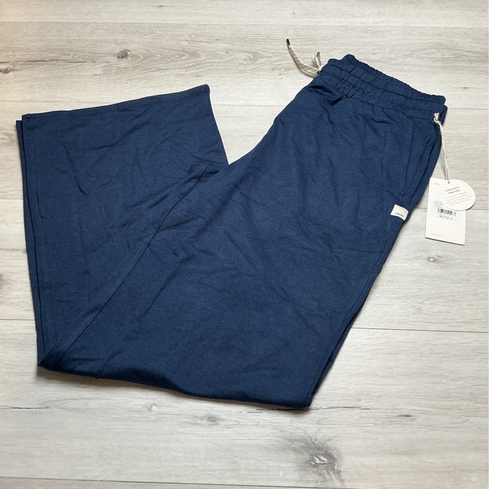 Vuori Halo Essential Wideleg Blue Coast Heather Medium New With Tags - Picture 2 of 7